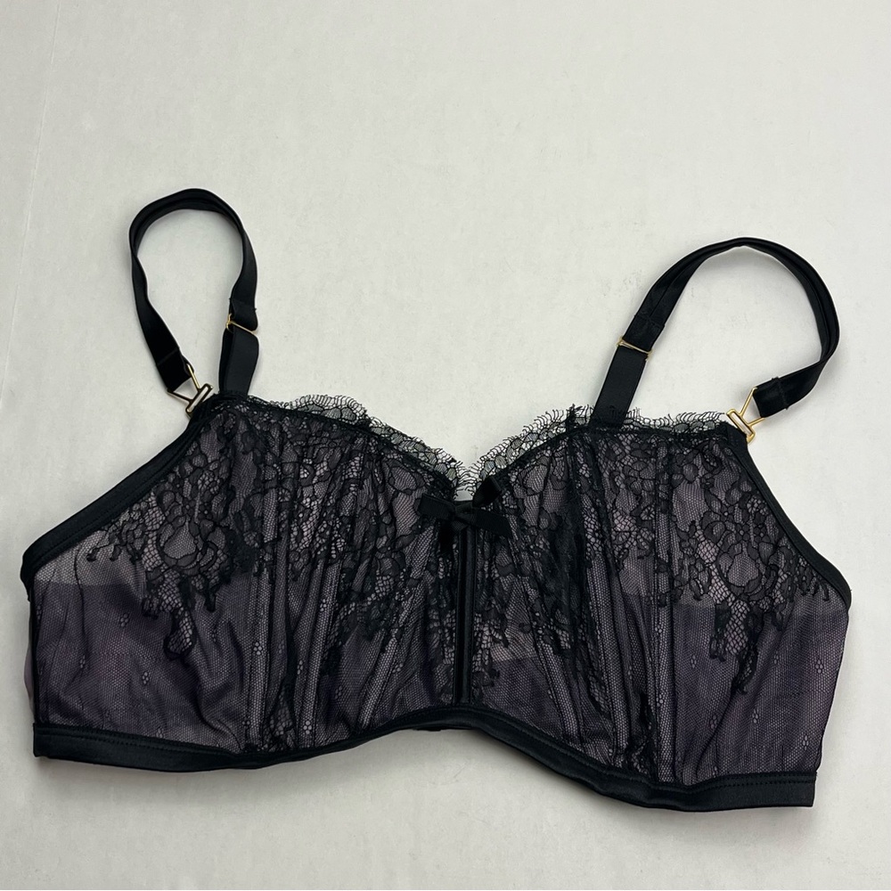 Cacique Dark Lilac Purple With Black Lace Boned Bra Womens Size 42D Lingerie